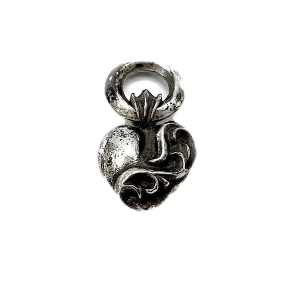 「早い者勝ち」CHROME HEARTS HEART PENDANT Chrome Hearts | Jewelry | Chrome Hearts Heart Pendant | Poshmark